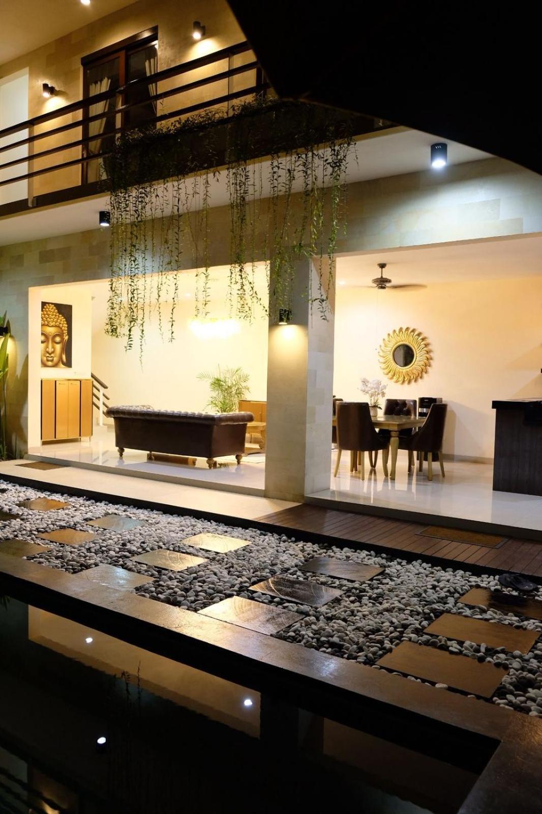 Villa Avi